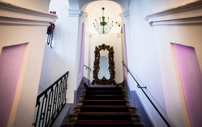 Trappenhal van Boutique Hotel Dom in Graz