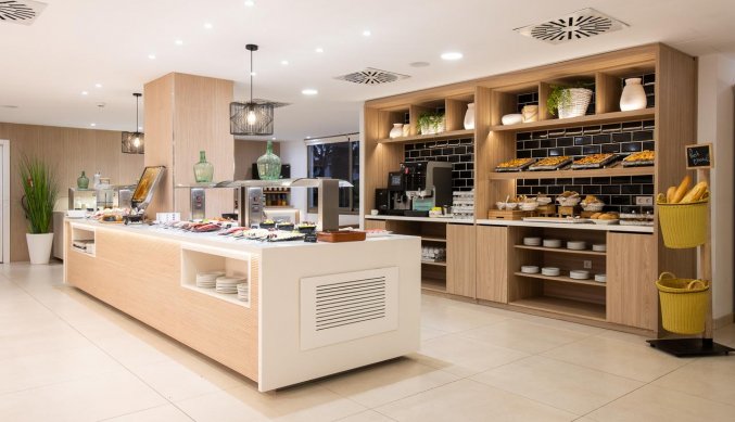 Buffet van Hotel Tomir Portals Suites op Mallorca