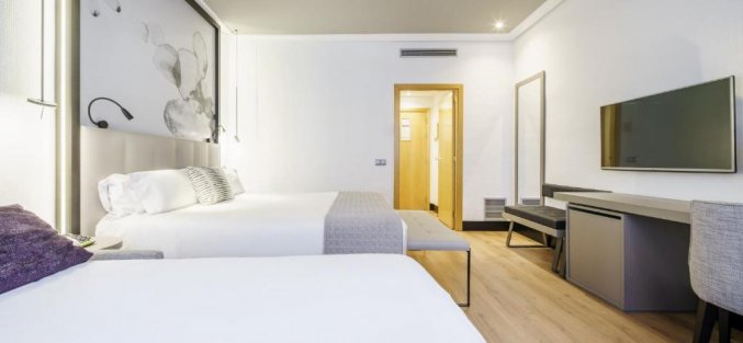 Driepersoonskamer in Hotel Ilunion Bilbao