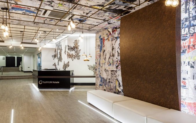 Lobby en receptie van Hotel Ilunion Bilbao