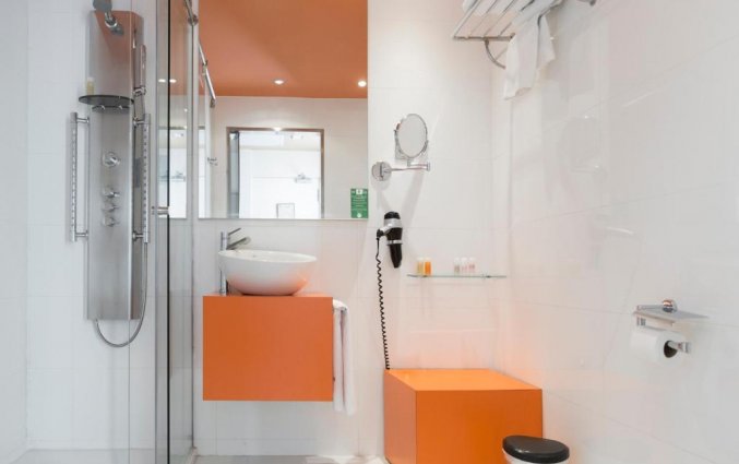 Badkamer in de kamers van hotel Petit Palace Plaza Malaga