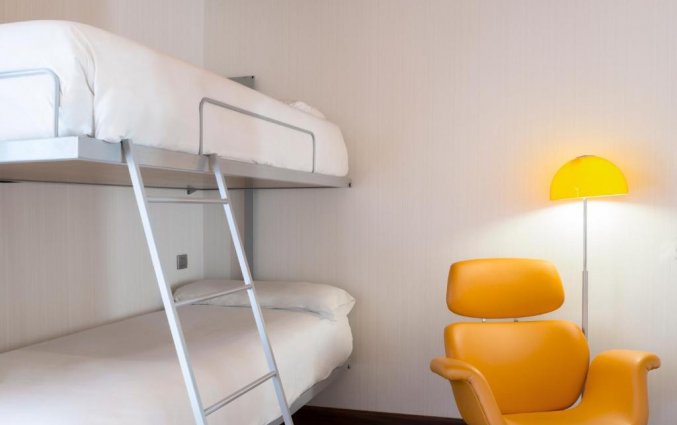 Vierpersoonskamer van hotel Petit Palace Plaza Malaga