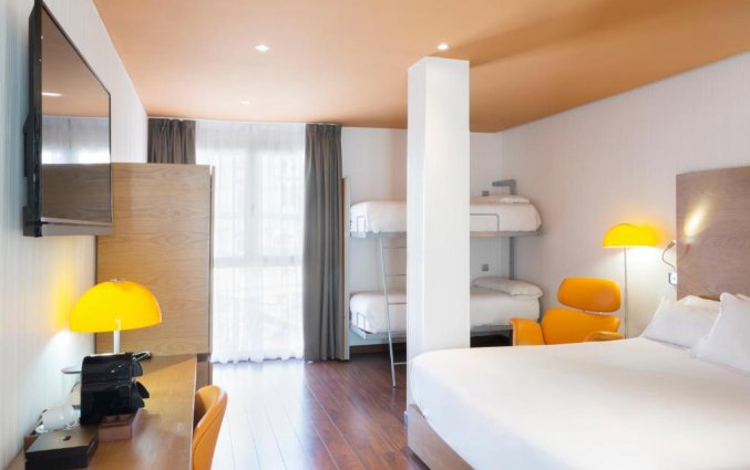 Vierpersoonskamer van hotel Petit Palace Plaza Malaga