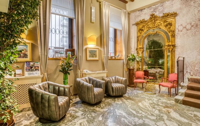 Lobby van hotel Scalzi Verona