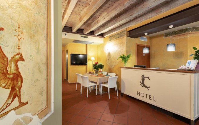 Receptie van hotel Marco Polo Verona