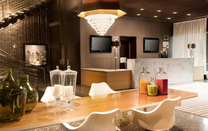 Receptie bij Hotel Medium Valencia