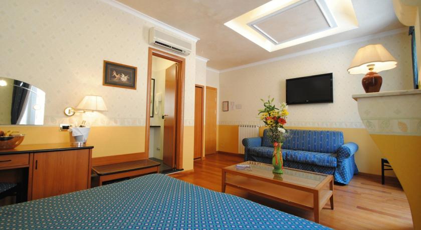Tweepersoonskamer van hotel Verona in Rome