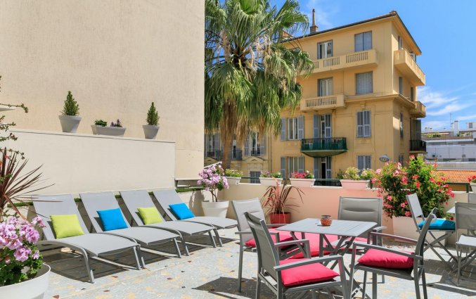 Terras van Hotel Locarno Nice