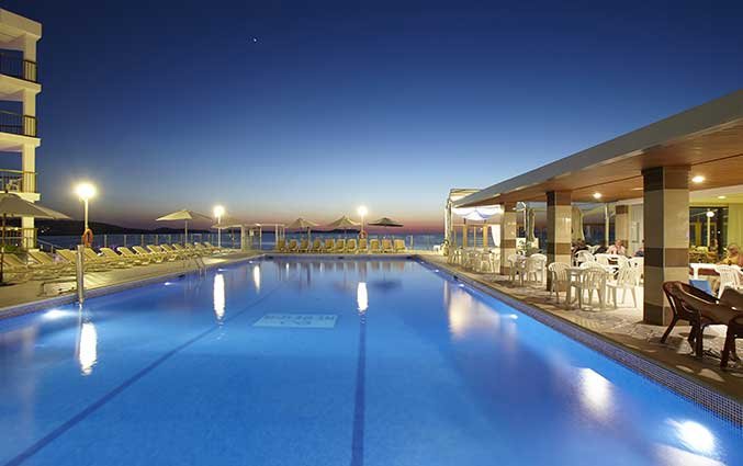 Zwembad Aparthotel Nereida