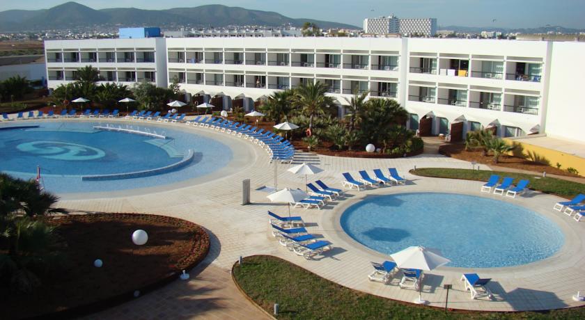 Buitenzwembad van Resort en Spa Grand Palladium op Ibiza