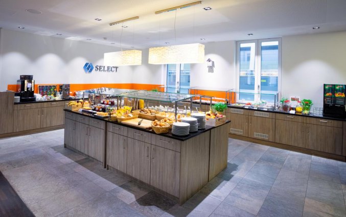 Ontbijtbuffet van Hotel Select Berlin The Wall in Berlijn