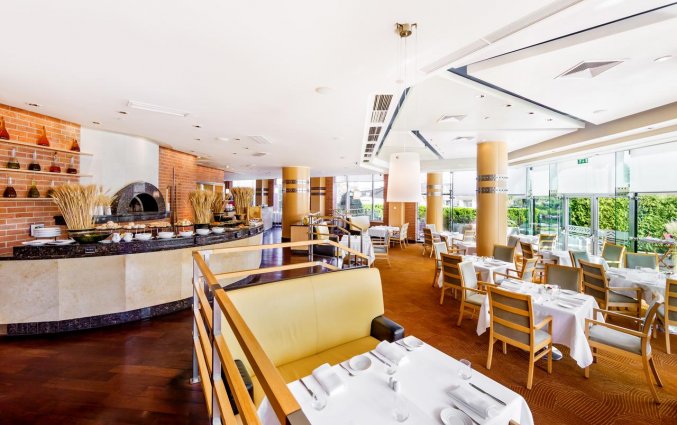 Eetzaal van Hotel Regent in Warschau