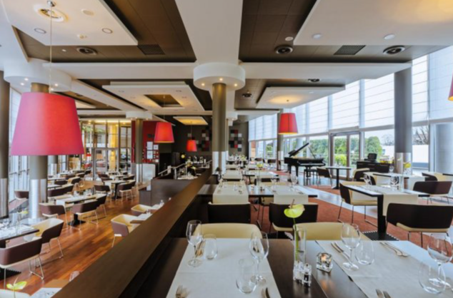 Ontbijtzaal van Hotel Qubus Krakow