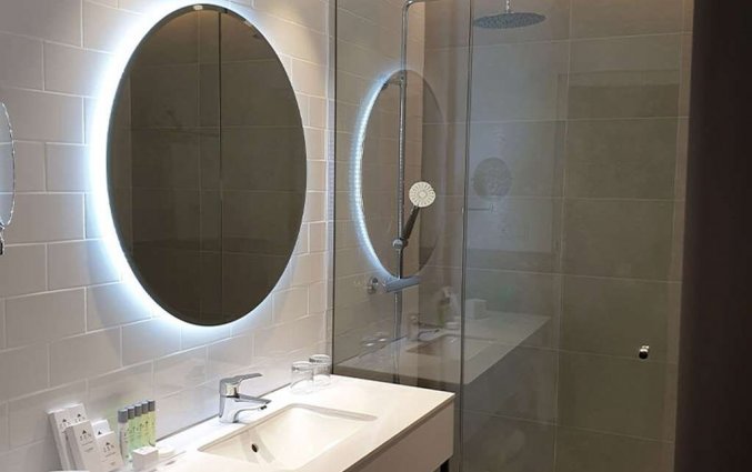 Badkamer van een tweepersoonskamer van Hotel Sercotel Ayala in Bilbao