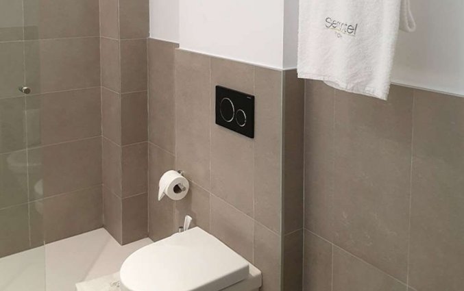 Badkamer van een tweepersoonskamer van Hotel Sercotel Ayala in Bilbao