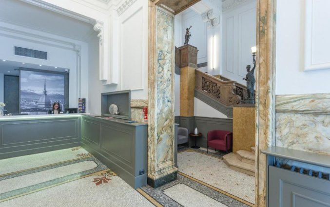 Receptie bij Best Quality Hotel Dock Milano