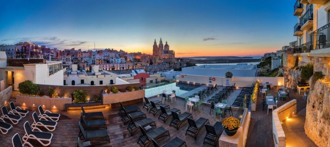 Uitzicht vanuit Hotel & Spa Pergola op Malta