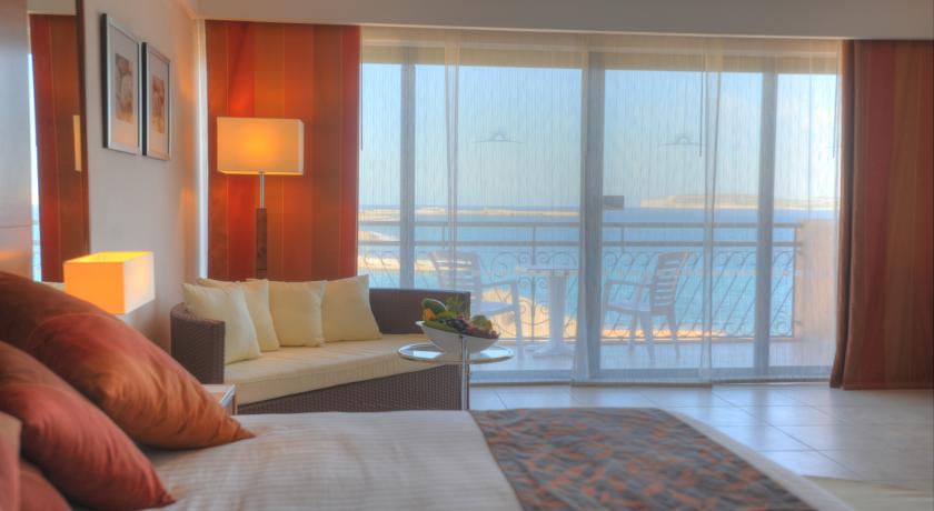 Resort The Ramla Bay