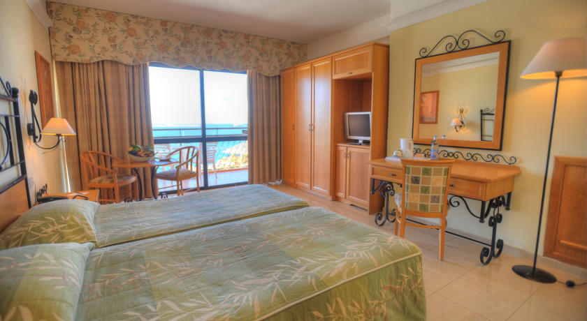 Resort The Ramla Bay