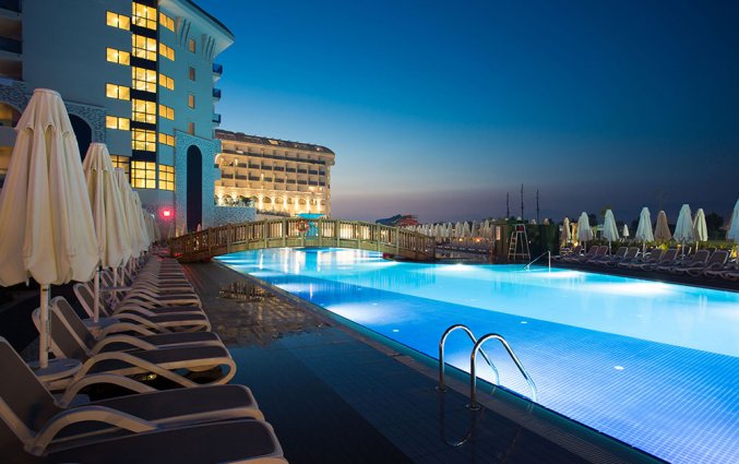 Buitenzwembad van Resort & Spa Water Side