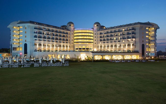 Resort & Spa Water Side