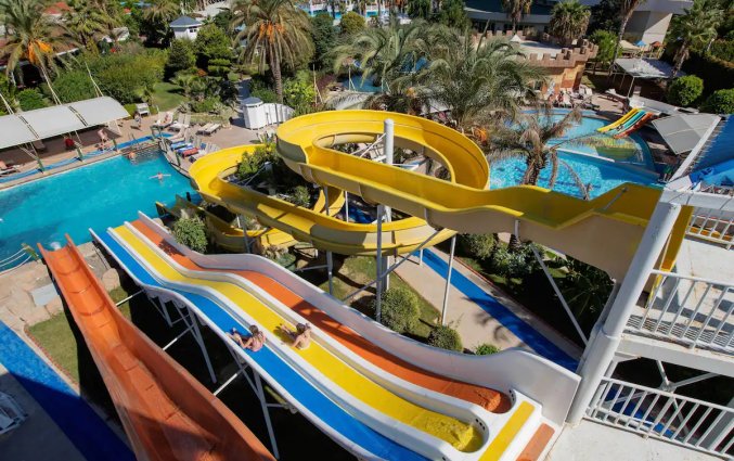 Glijbanen van Resort Crystal Admiral Suites en Spa in Side