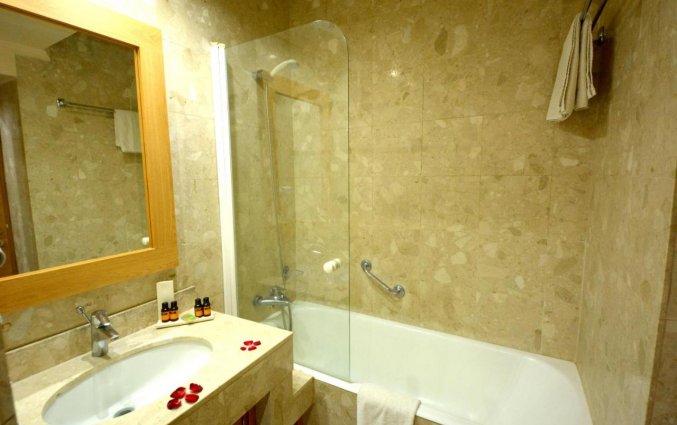 Badkamer Bij Oasis Hotel & Spa Agadir