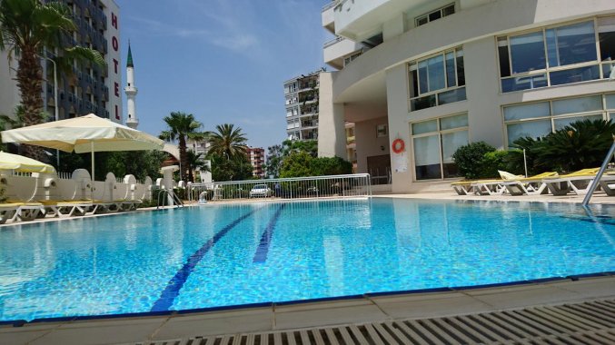 Zwembad van Hotel The Corner Park in Antalya