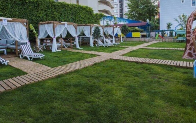 Tuin van Hotel Club Big Blue Suite in Alanya