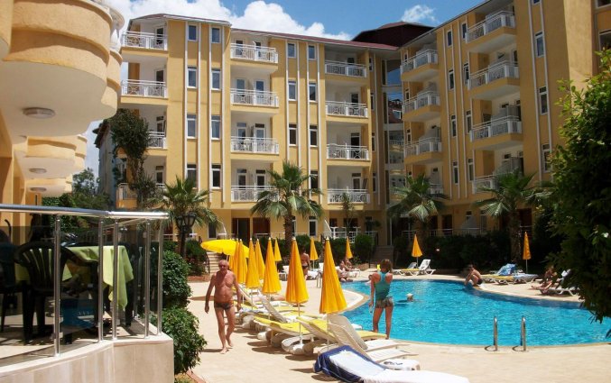 Zwembad van Hotel Artemis Princess in Alanya