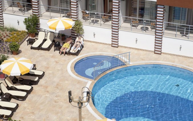 Zwembad van Hotel Gardenia in Alanya