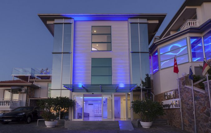 Ingang van Hotel Sunny Hill Alya in Alanya