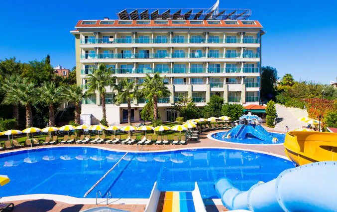 Zwembaden van Hotel Gardenia Beach in Alanya