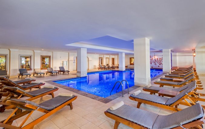 Binnenzwembad van Hotel Sealife Buket Beach in Alanya