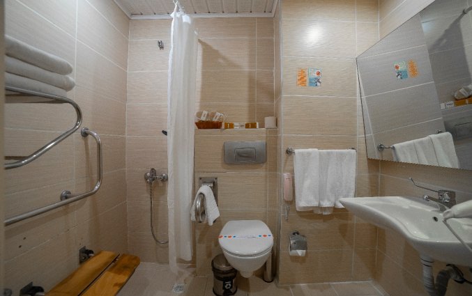 Badkamer van Hotel Beach Club Doganay in Alanya