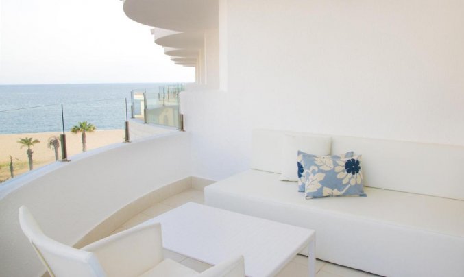 Balkon van Hotel ALEGRIA Mar Mediterrania aan de Costa Brava