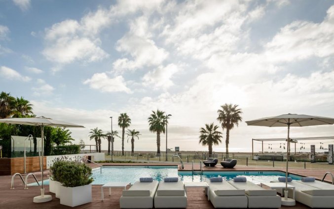 Buitenzwembad van Hotel ALEGRIA Mar Mediterrania aan de Costa Brava