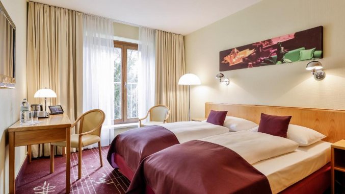 Standaard tweepersoonskamer in Hotel Dorint City Salzburg