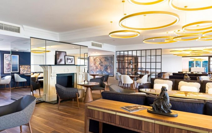 Lounge bij Hilton Malta