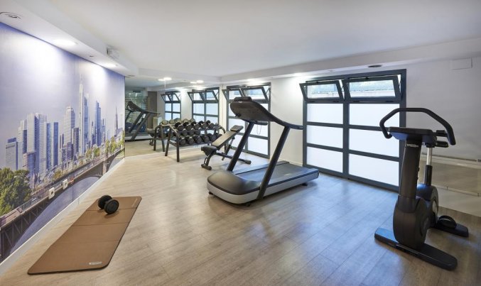 Fitnessruimte van hotel NH las Artes in Valencia