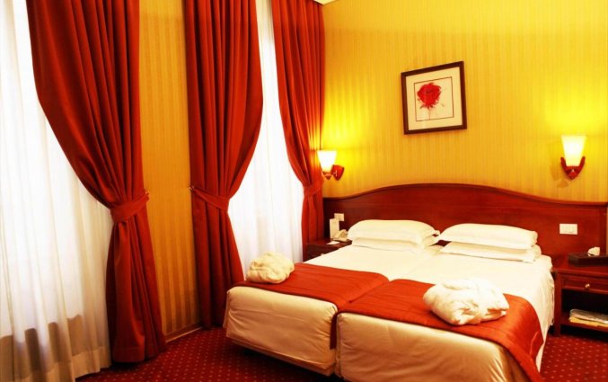 Twin Augusta Lucilla Palace