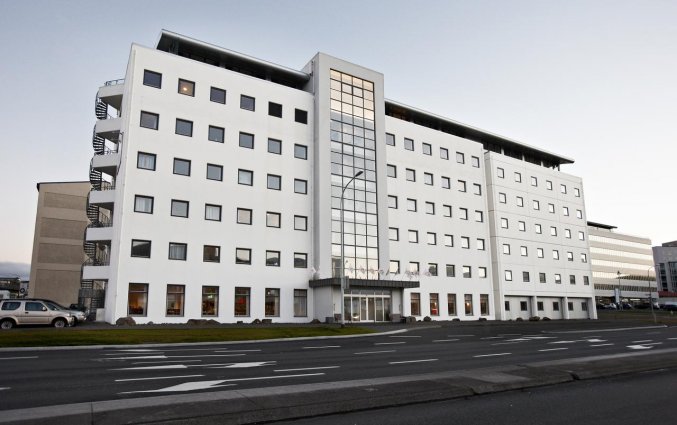 Voorkant van hotel cabin in IJsland