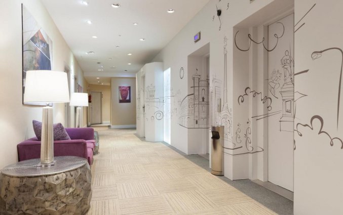 Lift van Hotel Puerta de Toledo Madrid