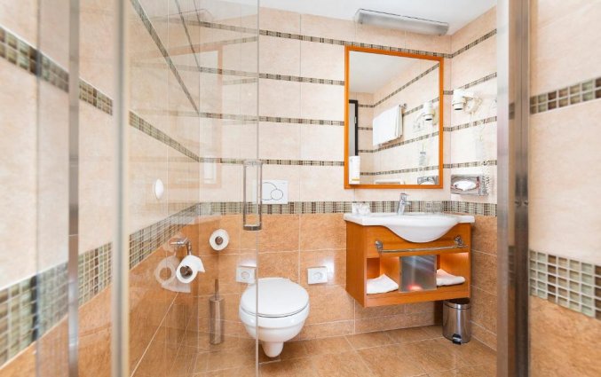 Badkamer in The Three Corners Hotel Art Budapest