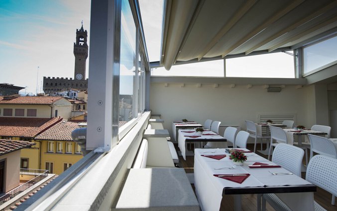 Terras met uitzicht van Hotel della Signoria Florence