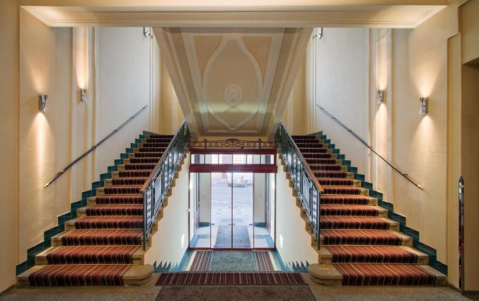 Trappengang van hotel Theatrino Praag