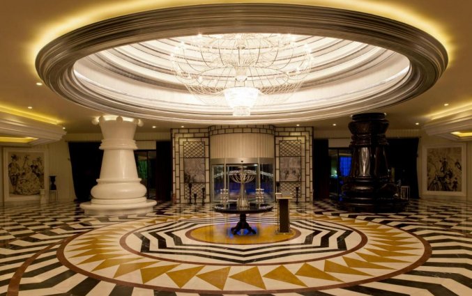 Entree Delphin Imperial