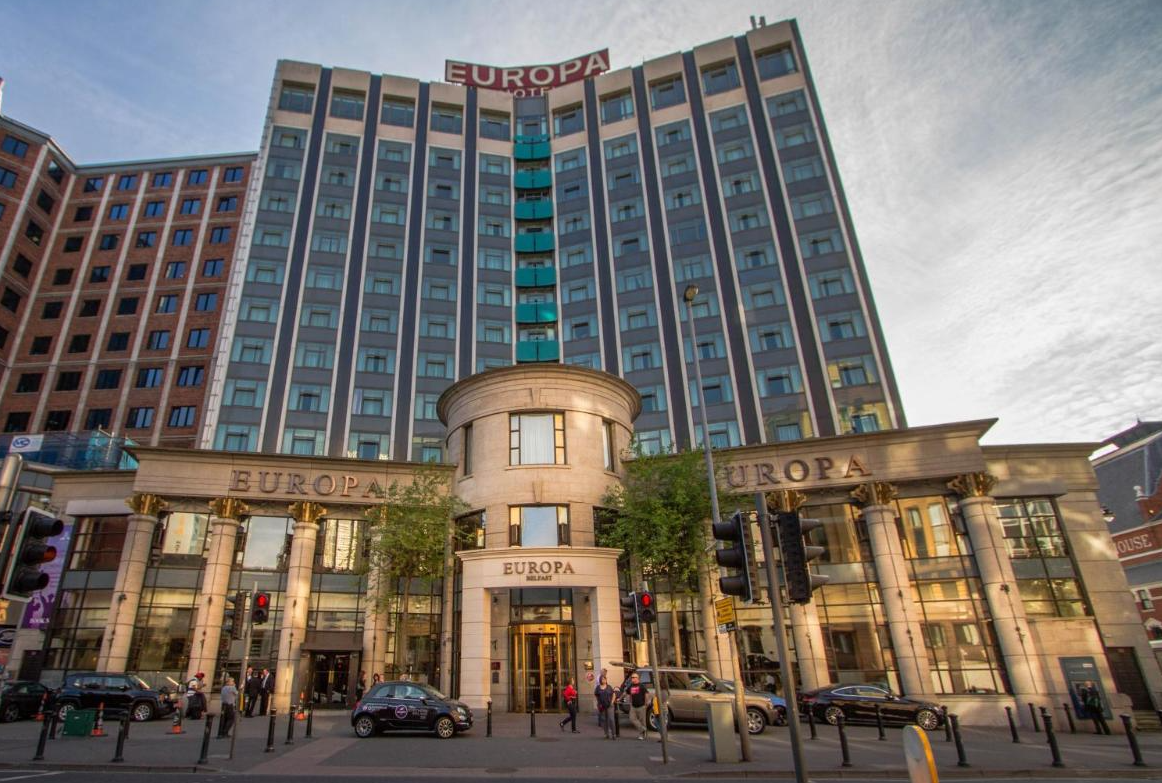 Voorkant van Europa Hotel Belfast