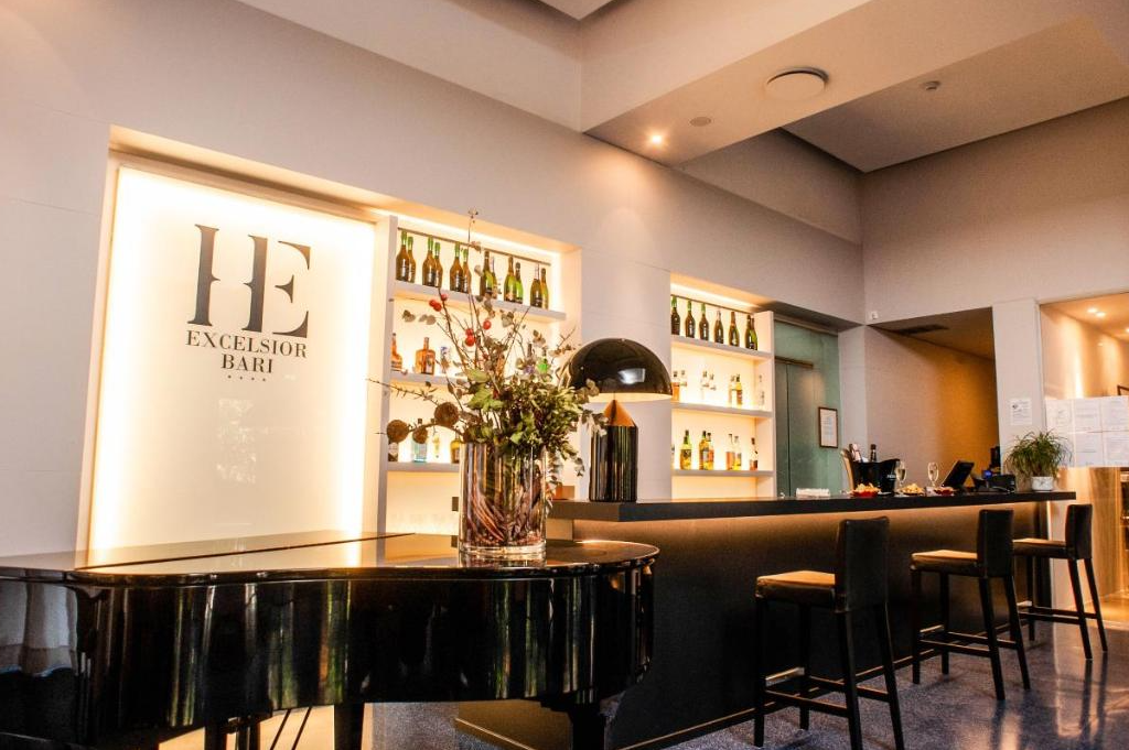 Bar van Hotel Excelsior Bari 