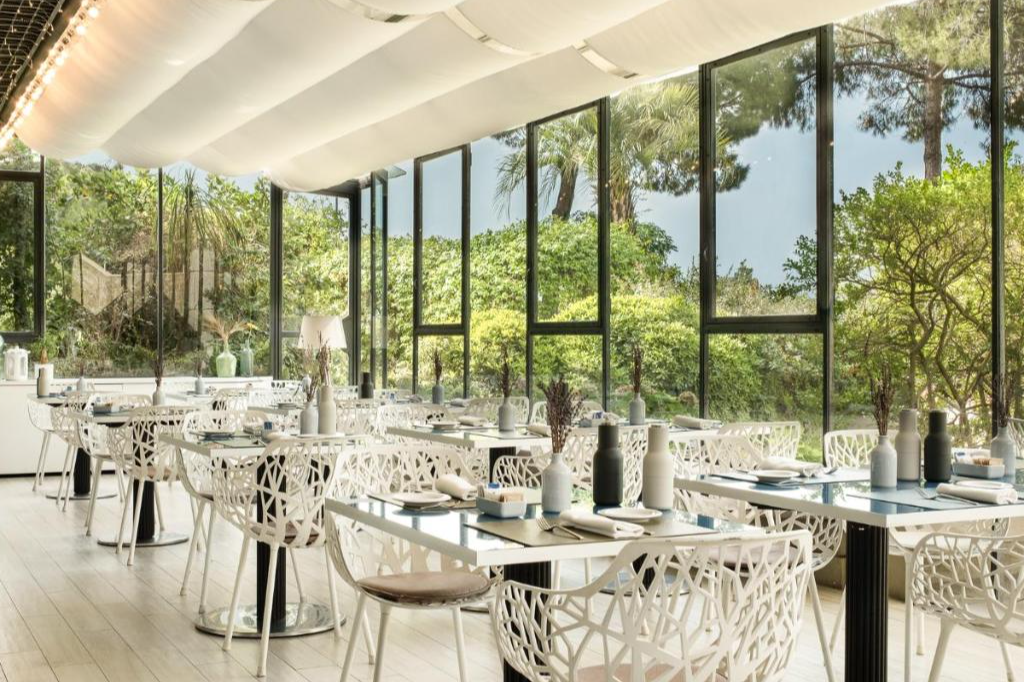 Terras van Hotel The Nicolaus Bari